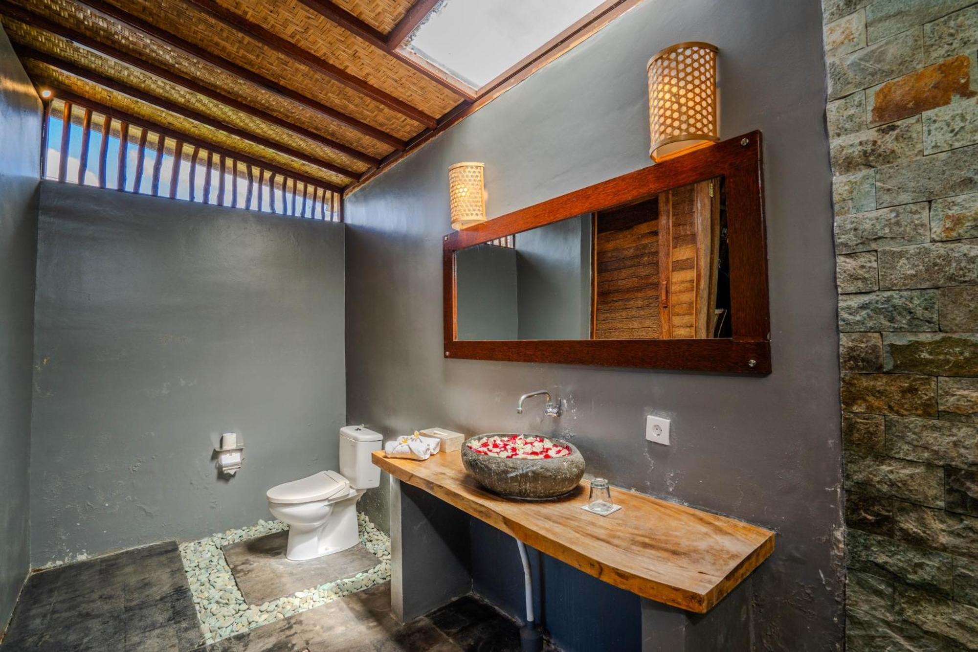 Lumbung Bukit Resort Uluwatu מראה חיצוני תמונה