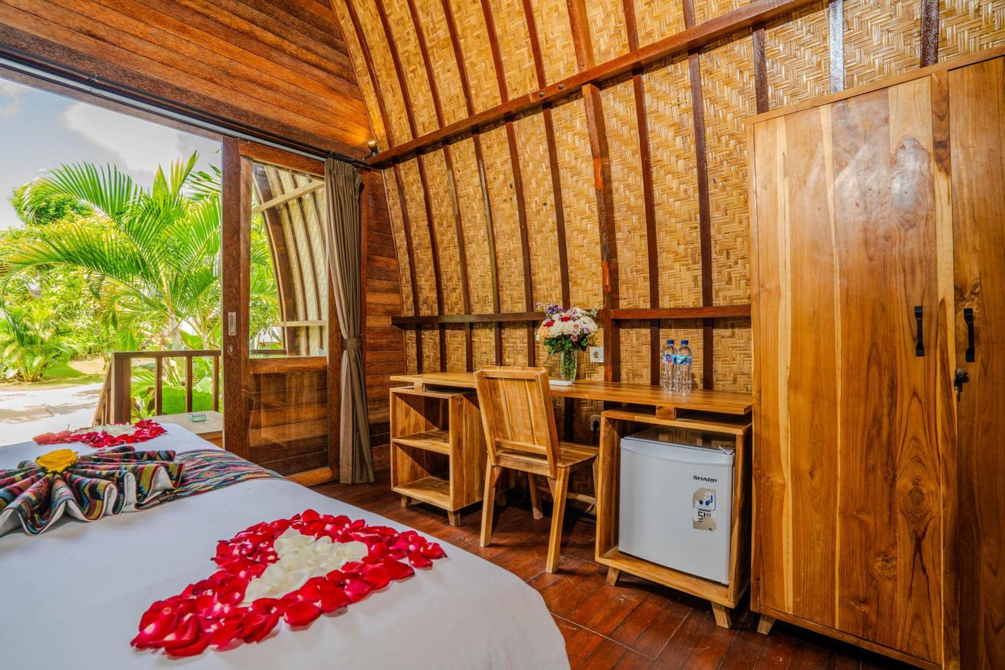 Lumbung Bukit Resort Uluwatu מראה חיצוני תמונה
