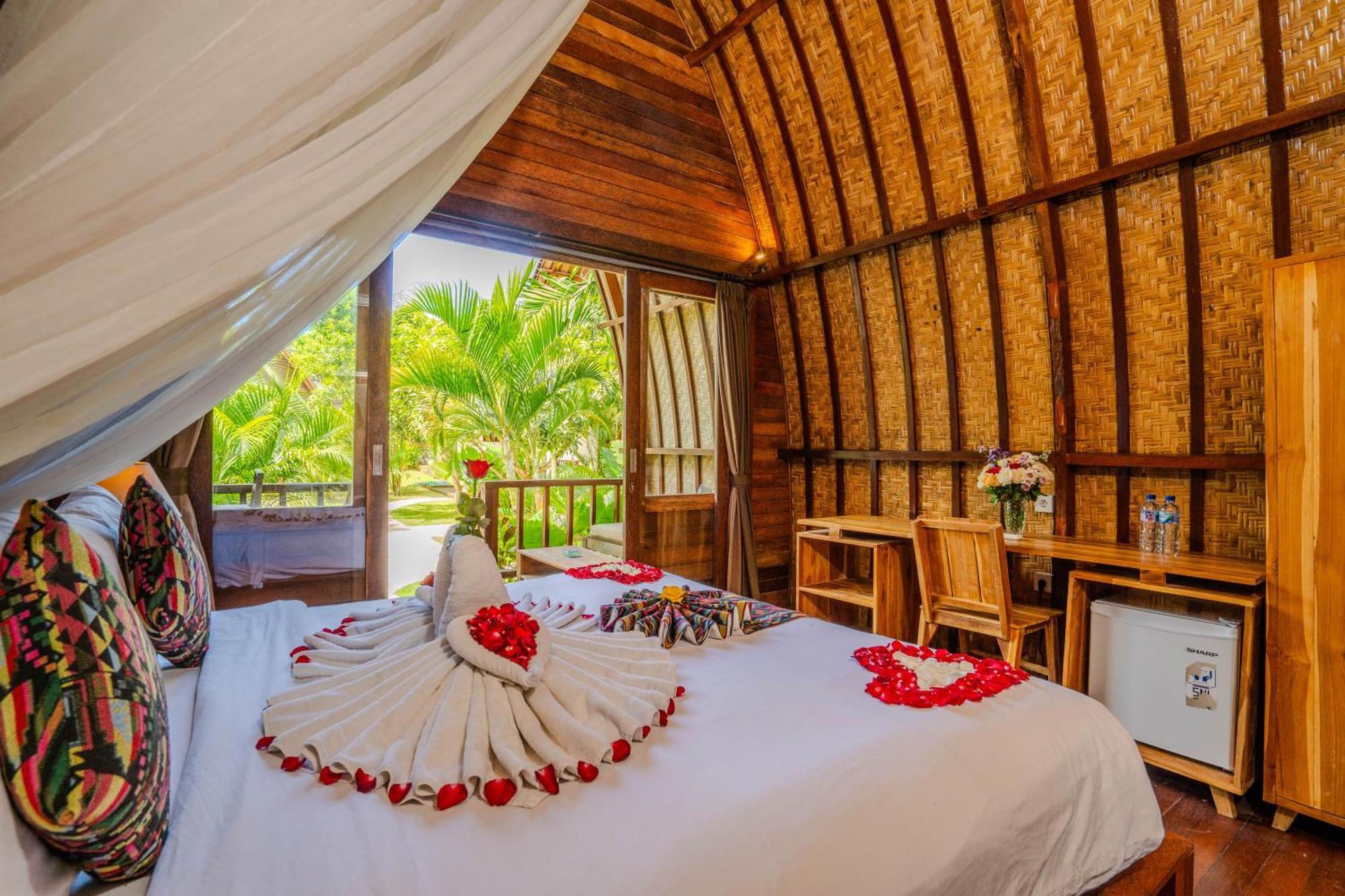 Lumbung Bukit Resort Uluwatu מראה חיצוני תמונה