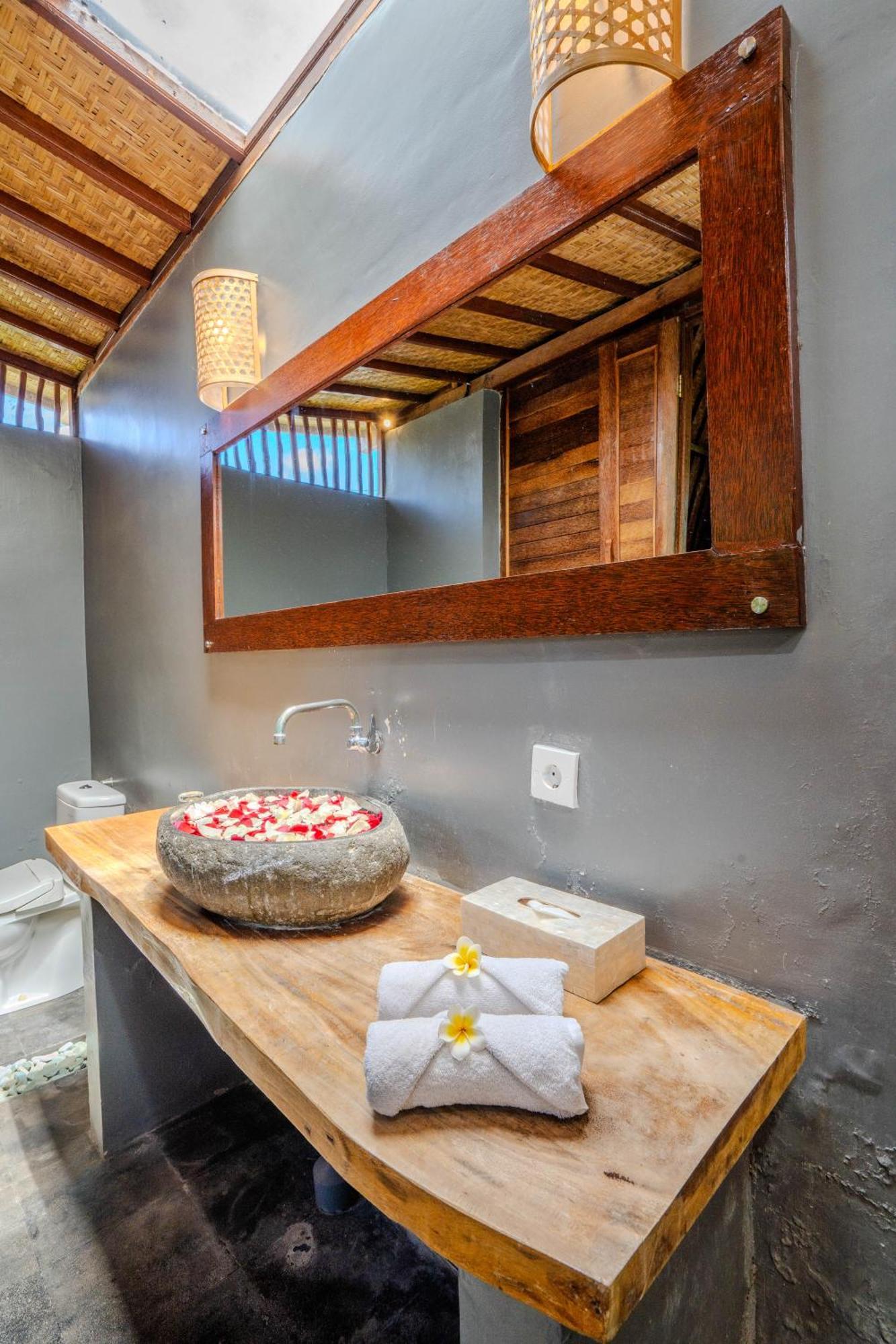 Lumbung Bukit Resort Uluwatu מראה חיצוני תמונה