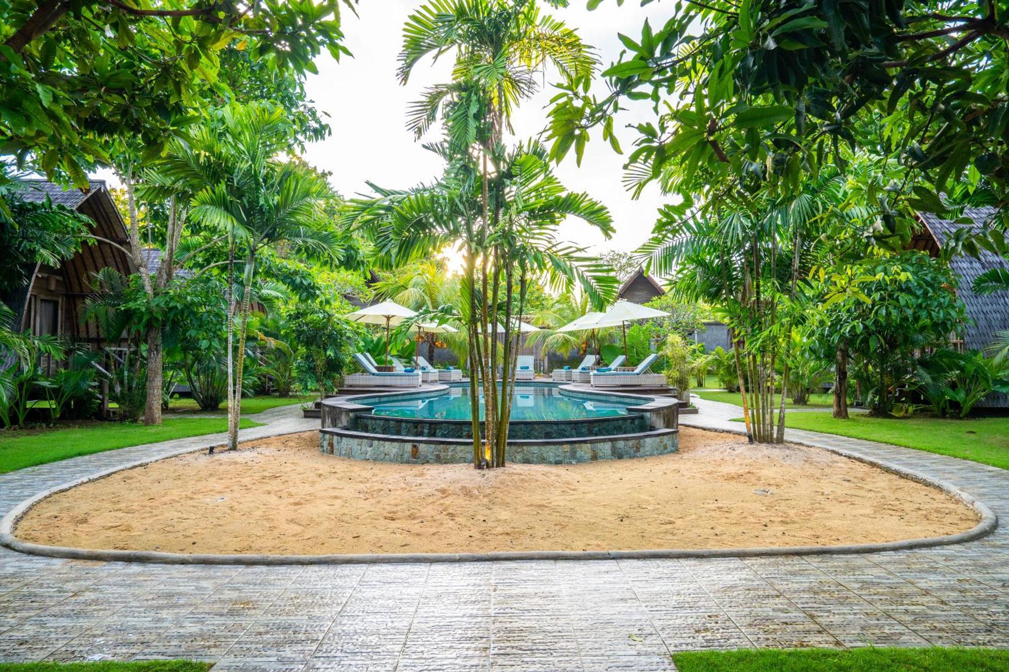 Lumbung Bukit Resort Uluwatu מראה חיצוני תמונה