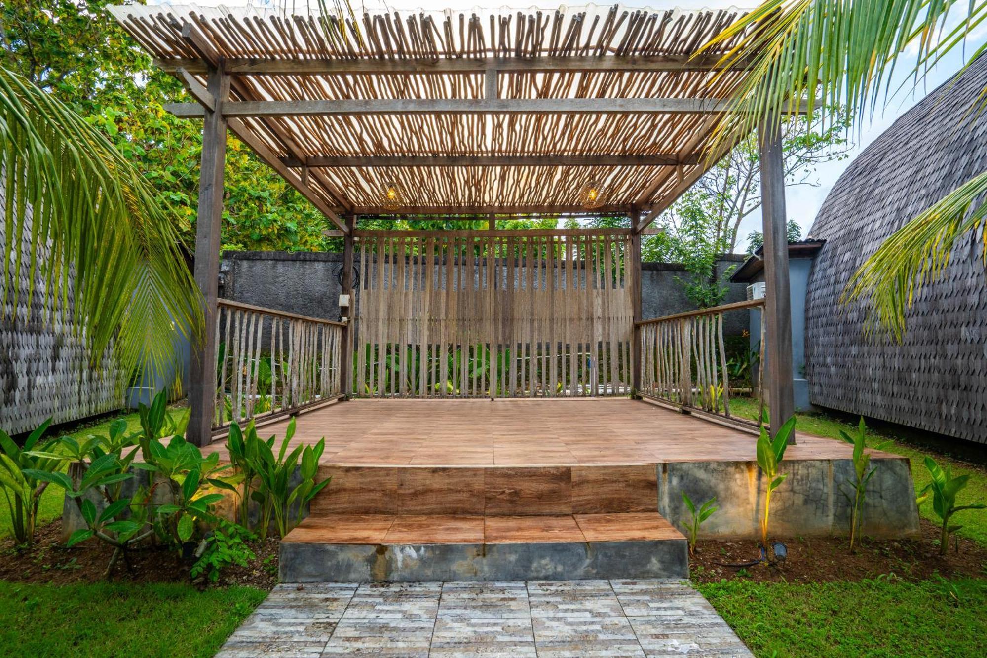 Lumbung Bukit Resort Uluwatu מראה חיצוני תמונה