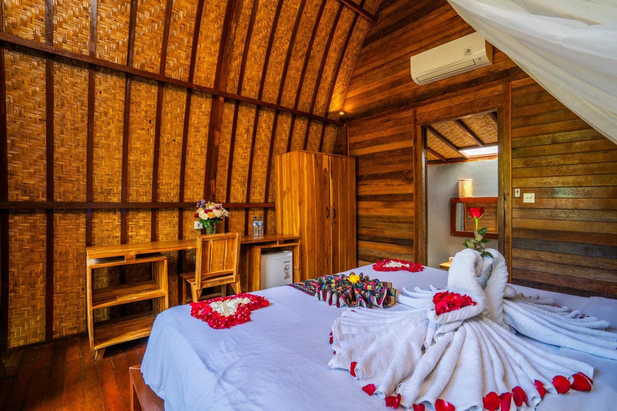Lumbung Bukit Resort Uluwatu מראה חיצוני תמונה
